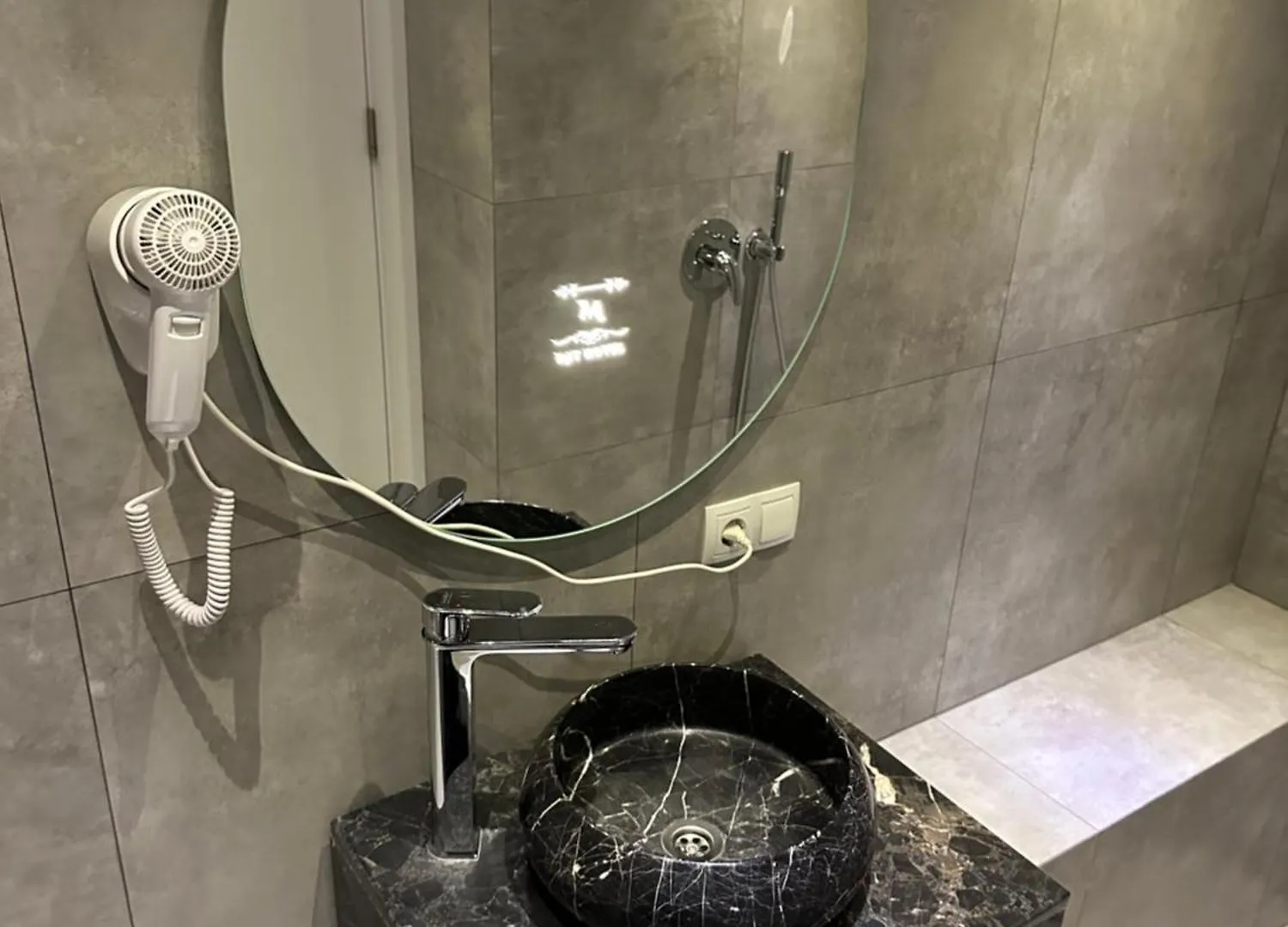 Hotel Mit In Old Tbilisi Georgia