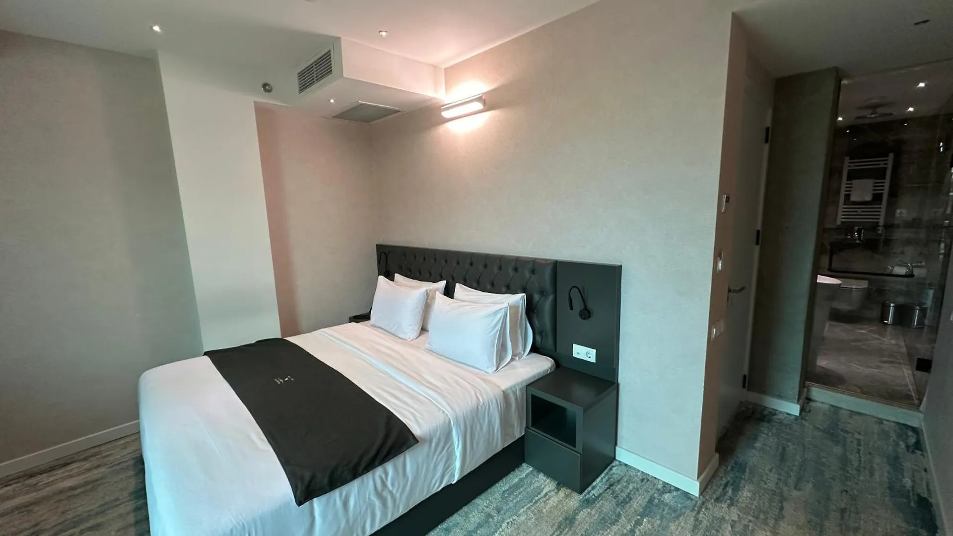 Hotel Mit In Old Tbilisi