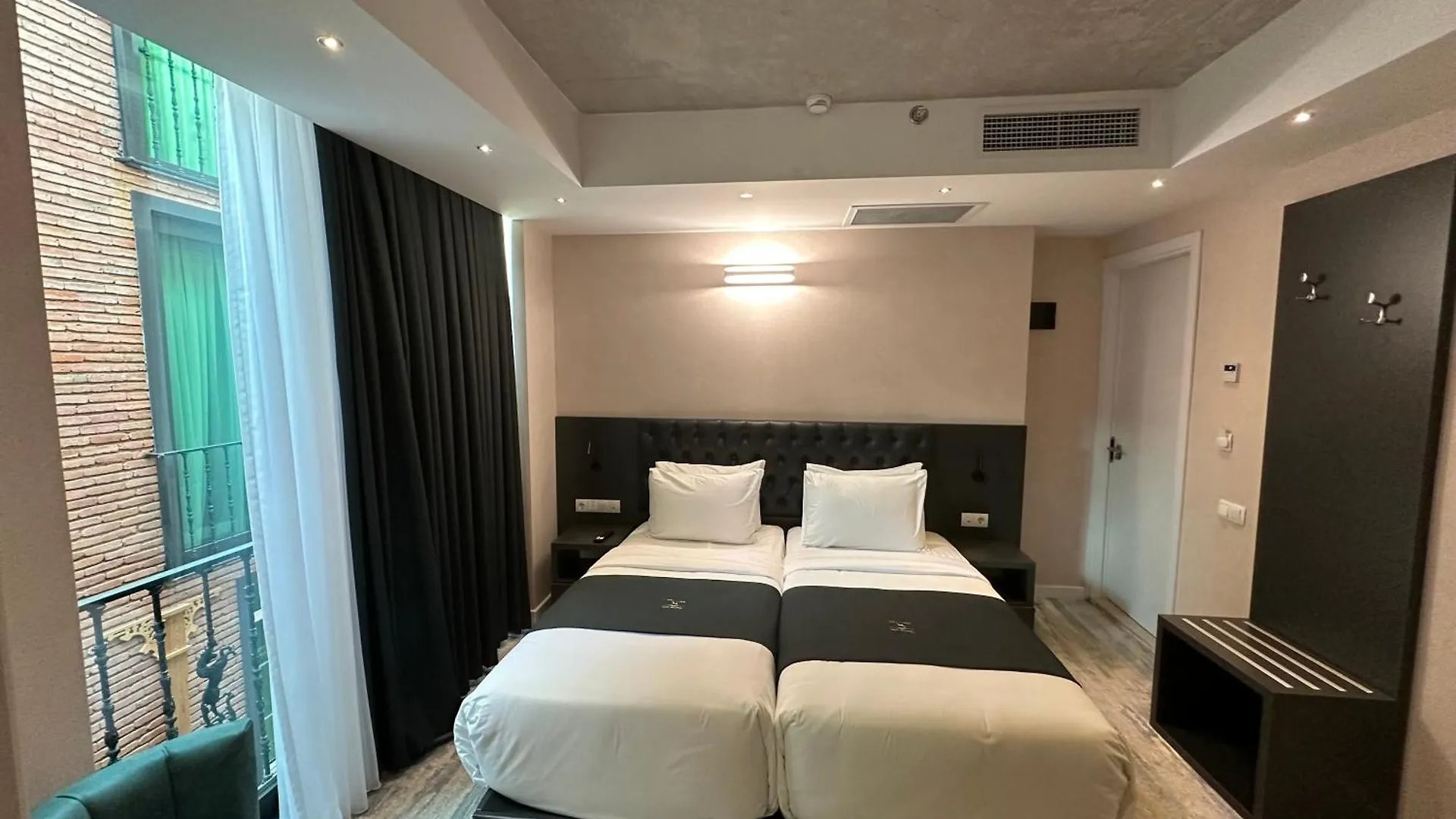 Hotel Mit In Old Tbilisi