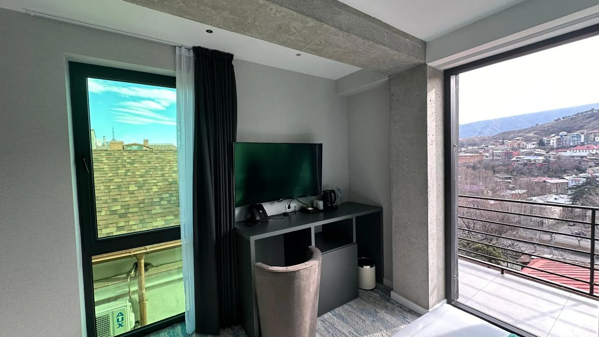 Hotel Mit In Old Tbilisi 4*,