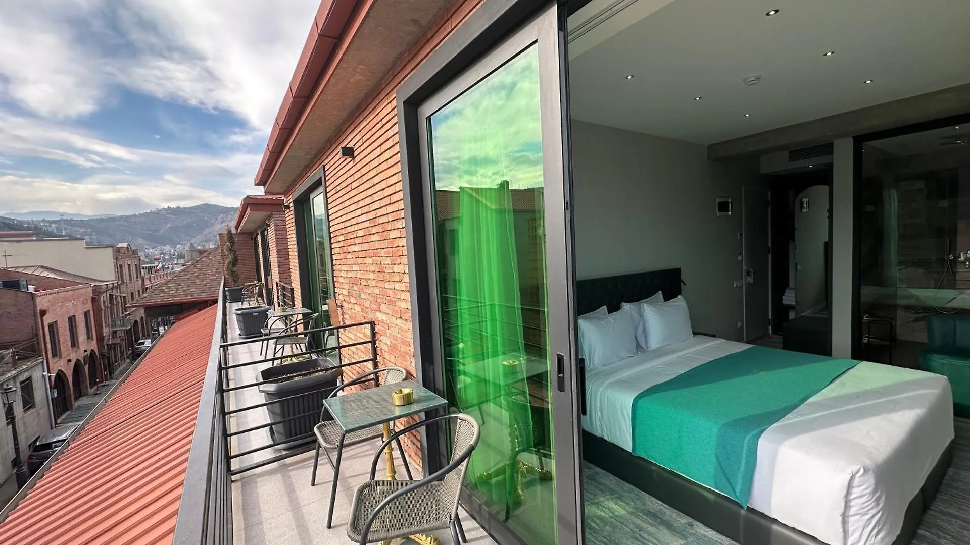 Hotel Mit In Old Tbilisi 4*,