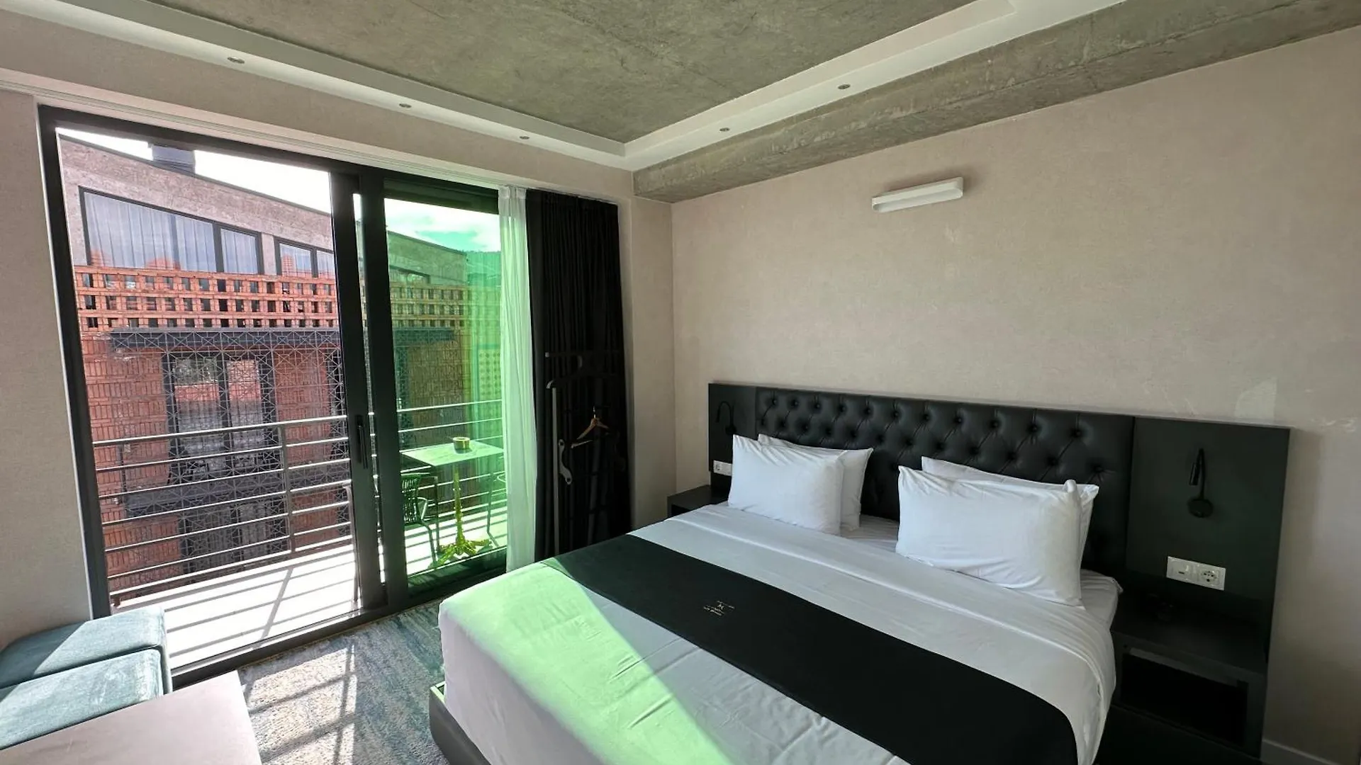 Hotel Mit In Old Tbilisi