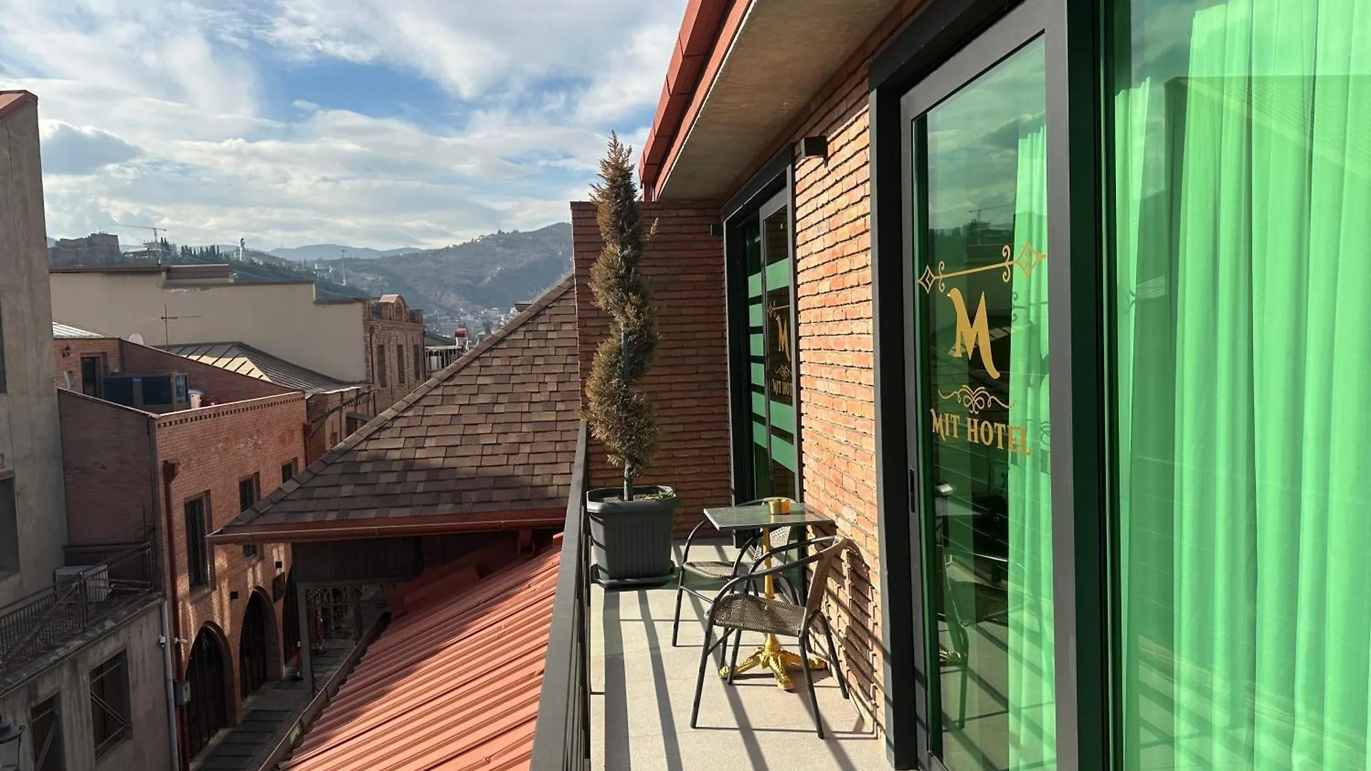 Hotel Mit In Old Tbilisi