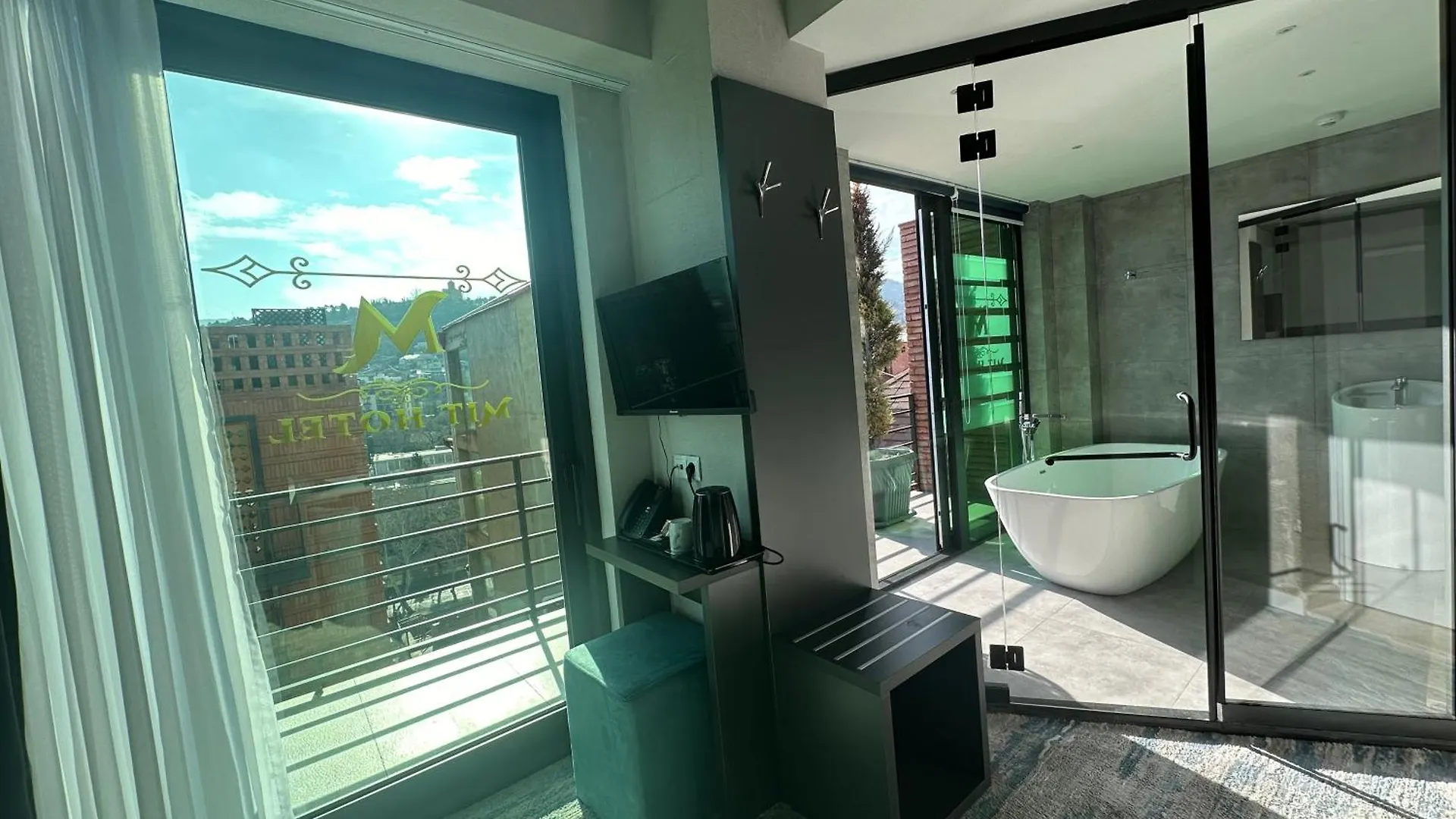 Hotel Mit In Old Tbilisi